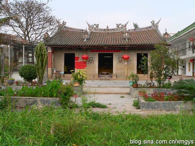 集美杏濱街道西濱社區[西濱大明庵] - 三寶佛，保生大帝、姑媽祖 (1)_集美杏濱街道西濱社區西濱大明庵-三寶佛，保生大帝、姑媽祖